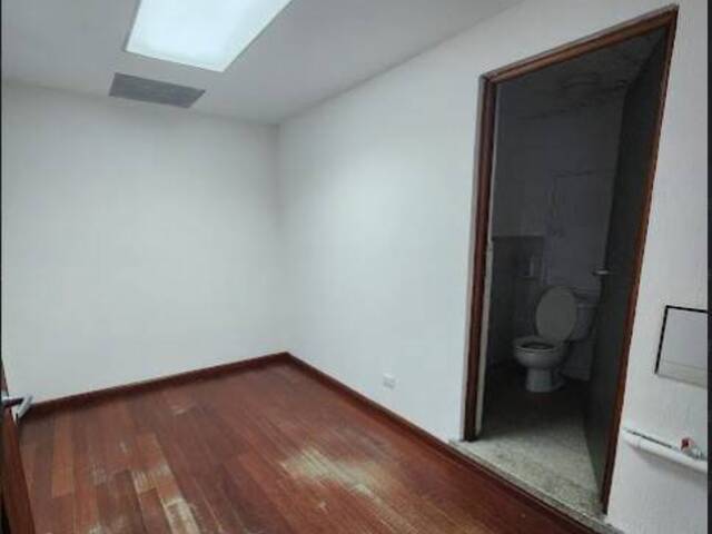 Piso Comercial para Venta en Ciudad de Guatemala - 3